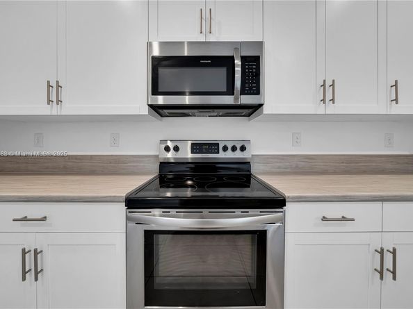 18320 SW 148th Rd, Miami FL 33187