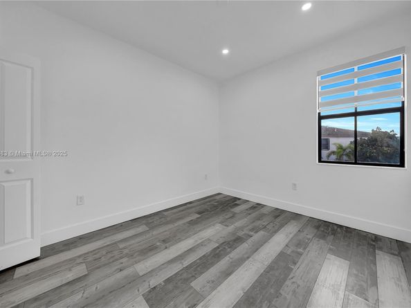 18320 SW 148th Rd, Miami FL 33187