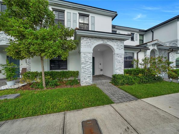 18320 SW 148th Rd, Miami FL 33187
