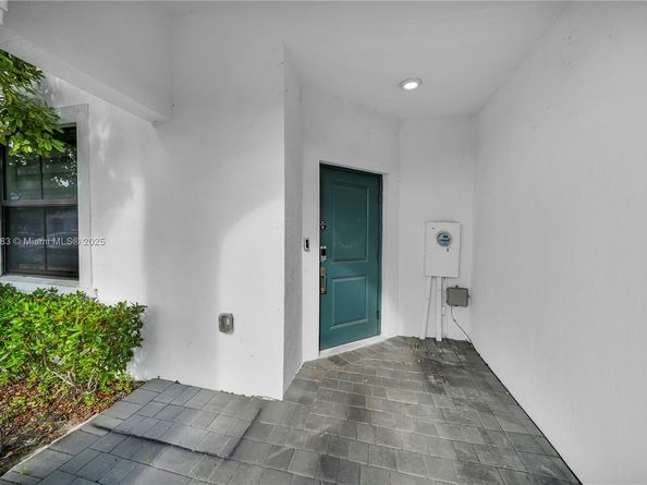 18320 SW 148th Rd, Miami FL 33187