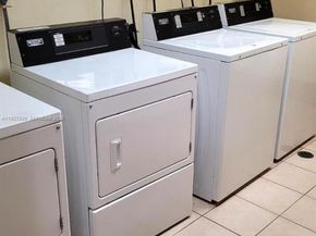 4001 Hillcrest Dr 705, Hollywood FL 33021