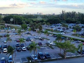 4001 Hillcrest Dr 705, Hollywood FL 33021