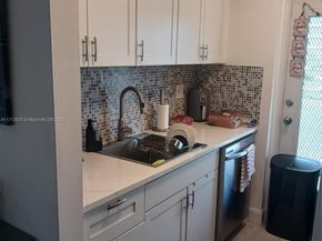 1115 Lake Ter 206, Boynton Beach FL 33426