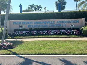 1115 Lake Ter 206, Boynton Beach FL 33426