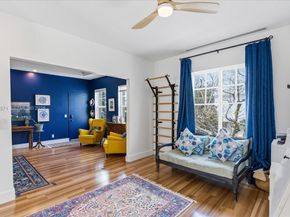 2463 Pine Tree Dr PH, Miami Beach FL 33140