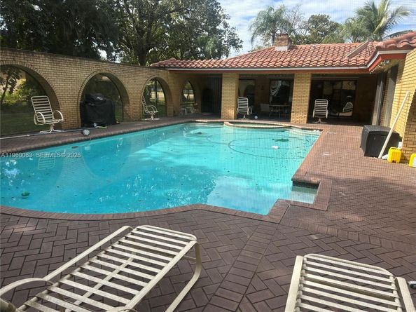 4900 SW 178th ave, Southwest Ranches FL 33331