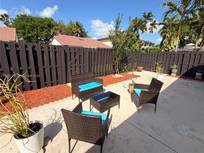 6641 NW 174th Ter, Hialeah FL 33015