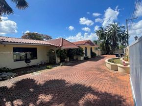 5550 SW 87th Ave, Miami FL 33165