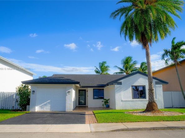 14610 Ashland Pl, Davie FL 33325
