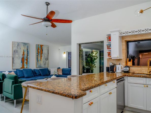 14610 Ashland Pl, Davie FL 33325