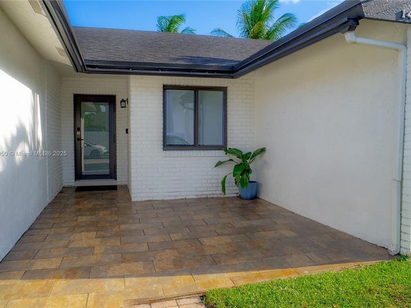 14610 Ashland Pl, Davie FL 33325
