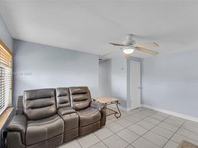 8370 NW 185th St, Hialeah FL 33015