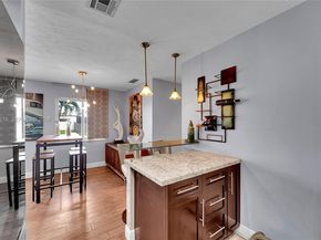 8370 NW 185th St, Hialeah FL 33015
