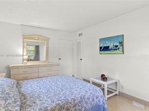 3 Abbey Ln 101, Delray Beach FL 33446