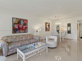 3 Abbey Ln 101, Delray Beach FL 33446