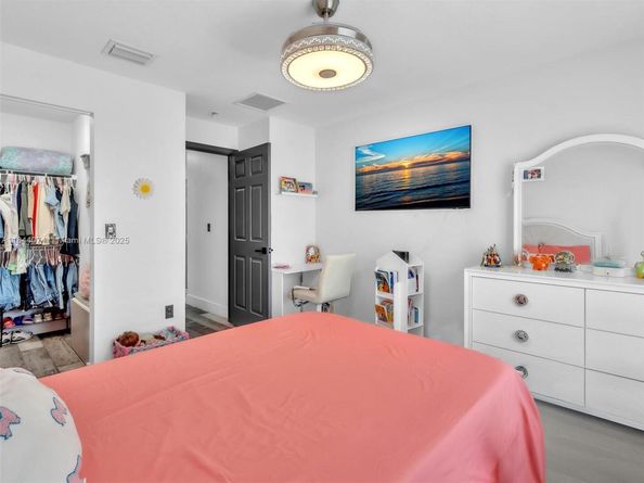 4331 SW 124th Way, Miramar FL 33027