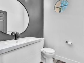 4331 SW 124th Way, Miramar FL 33027