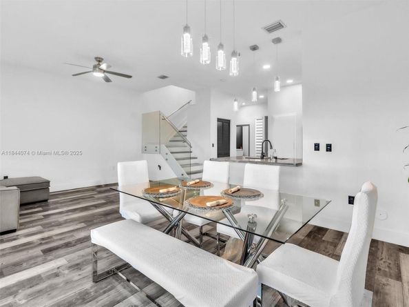 4331 SW 124th Way, Miramar FL 33027