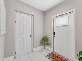 2227 Cody St, Hollywood FL 33020