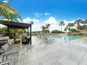 4301 Collins Ave 803, Miami Beach FL 33140
