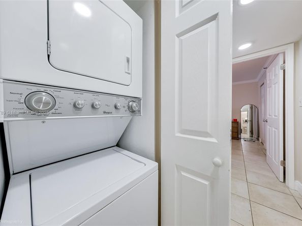 4301 Collins Ave 803, Miami Beach FL 33140