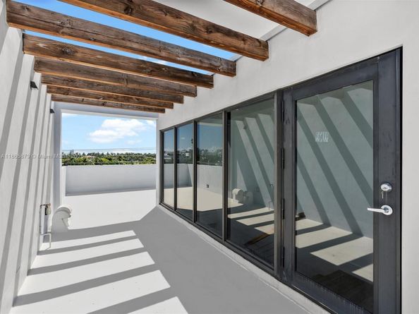 1134 71st St, Miami Beach FL 33141