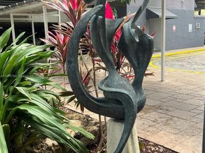 850 N Miami Ave W1808, Miami FL 33136