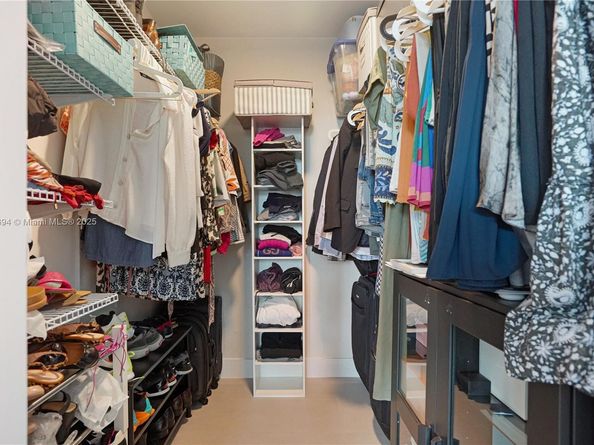 1155 Brickell Bay Dr 704, Miami FL 33131