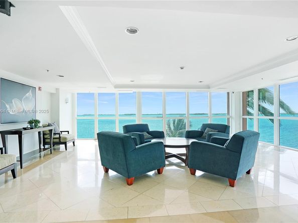 1155 Brickell Bay Dr 704, Miami FL 33131