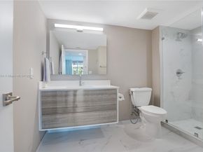 1155 Brickell Bay Dr 704, Miami FL 33131