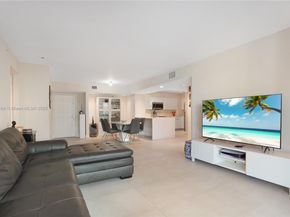 1155 Brickell Bay Dr 704, Miami FL 33131