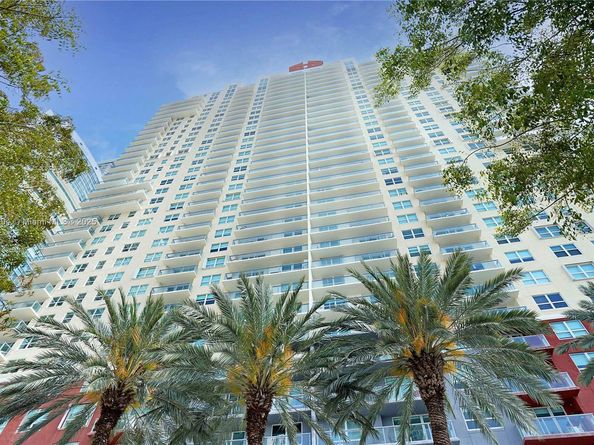 1155 Brickell Bay Dr 704, Miami FL 33131