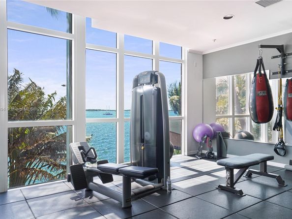 1155 Brickell Bay Dr 704, Miami FL 33131