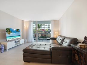 1155 Brickell Bay Dr 704, Miami FL 33131