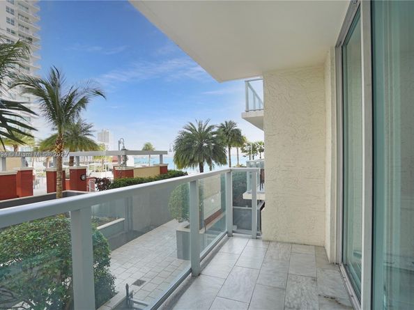 1155 Brickell Bay Dr 704, Miami FL 33131