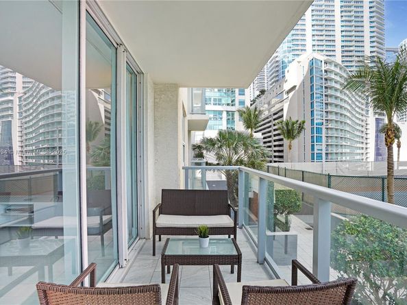 1155 Brickell Bay Dr 704, Miami FL 33131