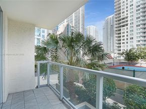 1155 Brickell Bay Dr 704, Miami FL 33131
