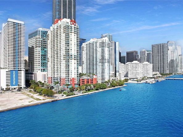 1155 Brickell Bay Dr 704, Miami FL 33131