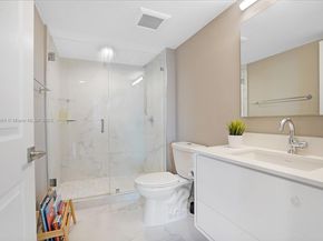 1155 Brickell Bay Dr 704, Miami FL 33131