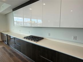 3250 NE 188th St 204, Aventura FL 33180