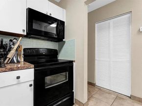 121 NW 7th Ave, Dania Beach FL 33004