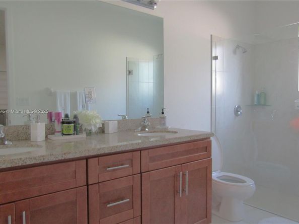 16825 SW 109th Pl, Miami FL 33157