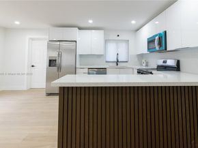769 NW 118th St, Miami FL 33168