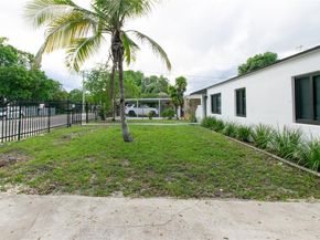 769 NW 118th St, Miami FL 33168
