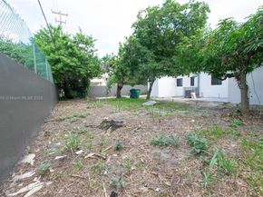 769 NW 118th St, Miami FL 33168