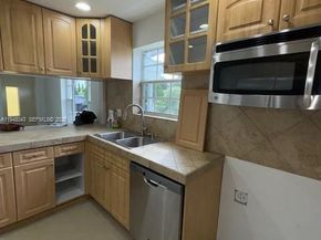 7625 Shalimar St, Miramar FL 33023