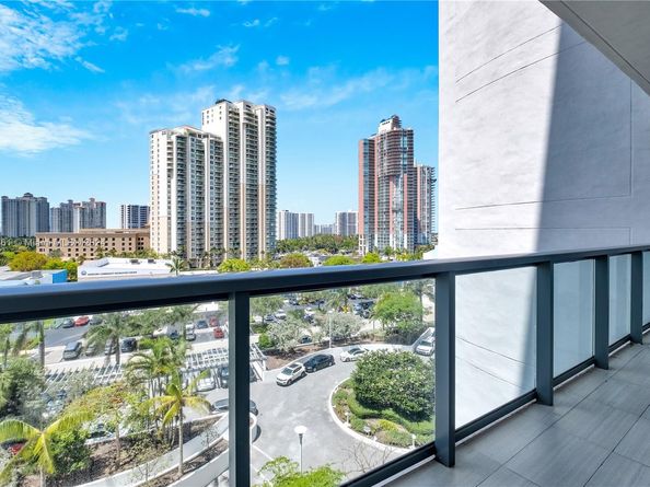3300 NE 188 St. 611, Aventura FL 33180