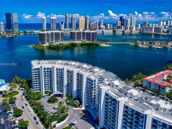 3300 NE 188 St. 611, Aventura FL 33180