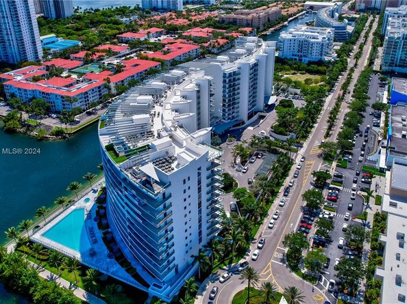 3300 NE 188 St. 611, Aventura FL 33180
