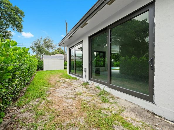 457 Lafayette Dr, Miami Springs FL 33166